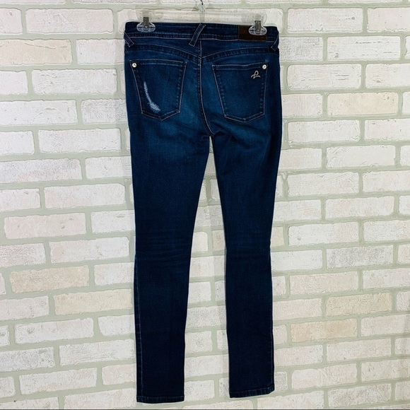 DL 1961 Amanda Skinny Distressed Seville J… - Picture 9 of 12